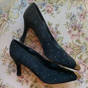 Vintage 8.5 Suede Pumps by J. Reneé